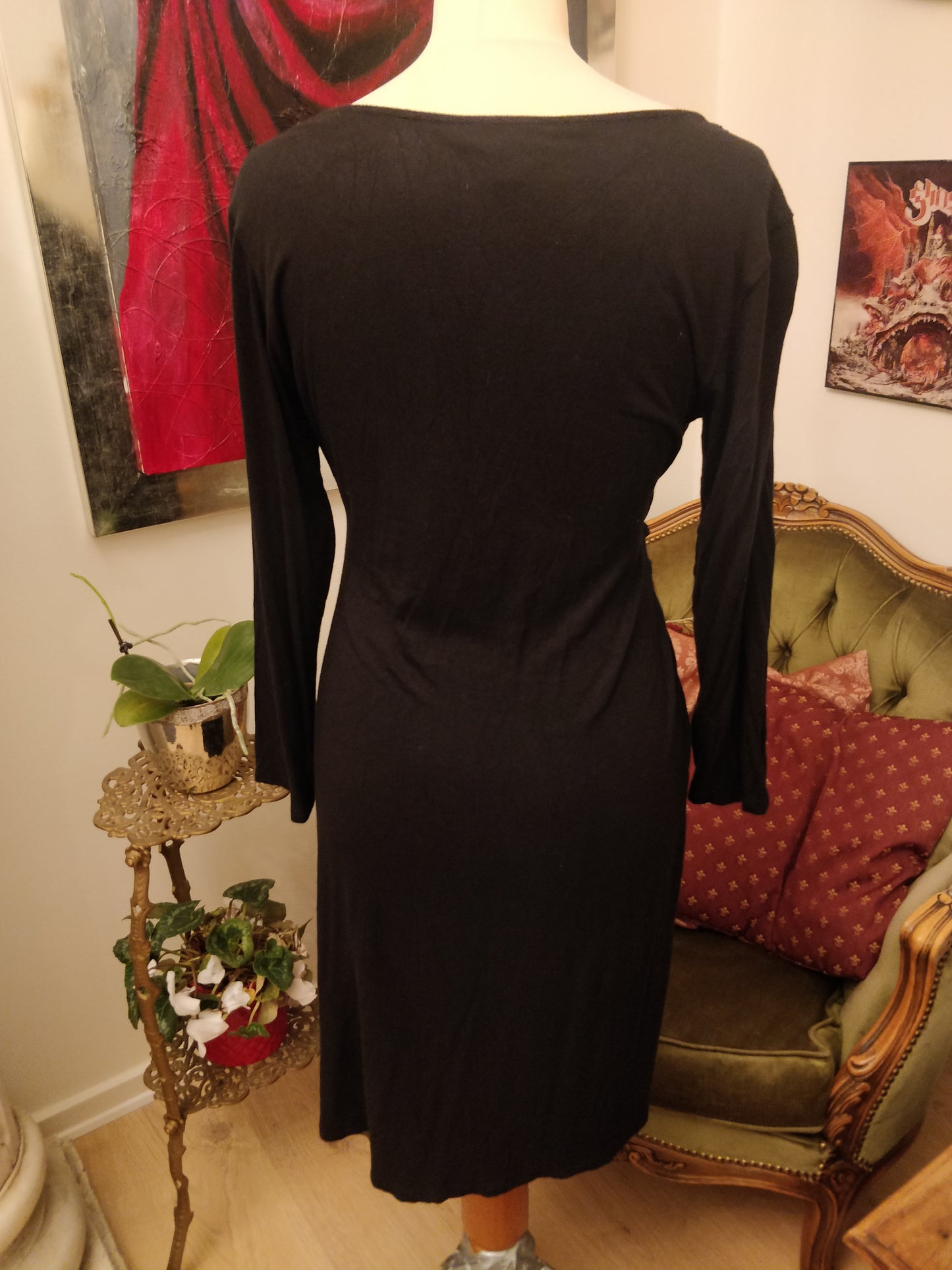 Cross-Closed Black Dress