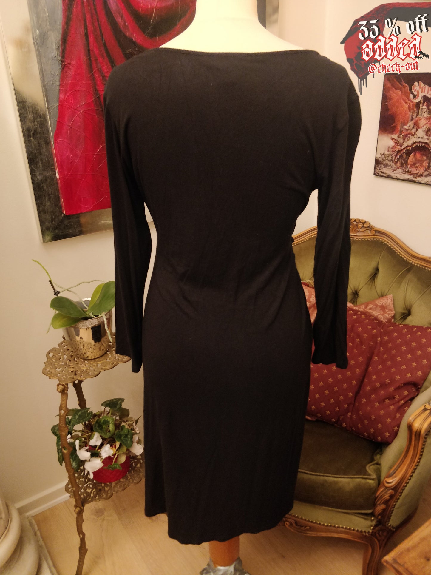 Cross-Closed Black Dress