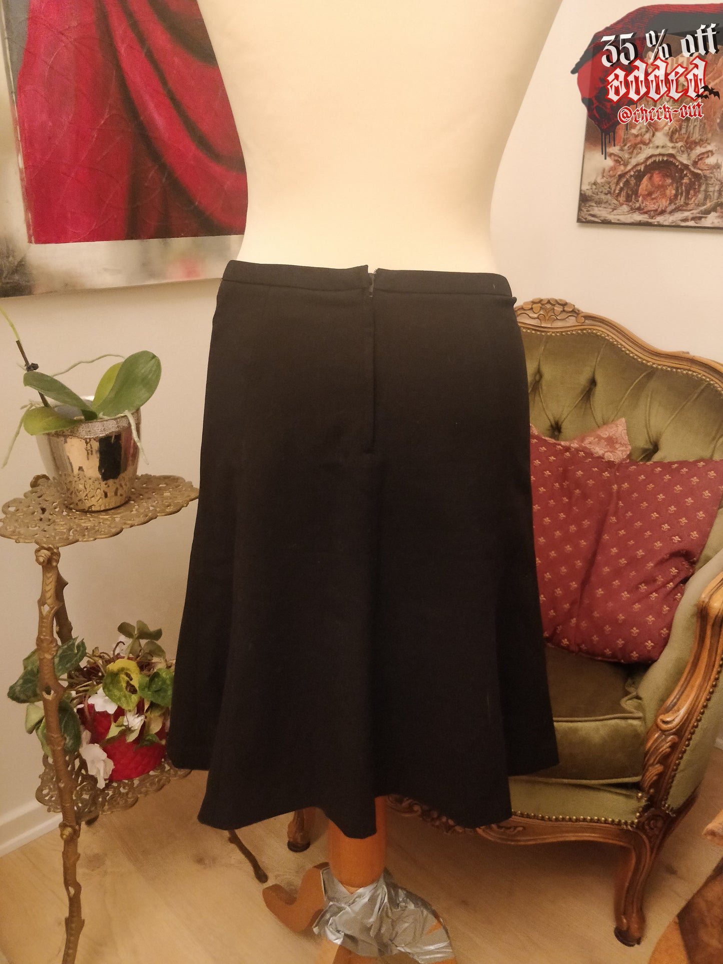 Elegant Black Skirt