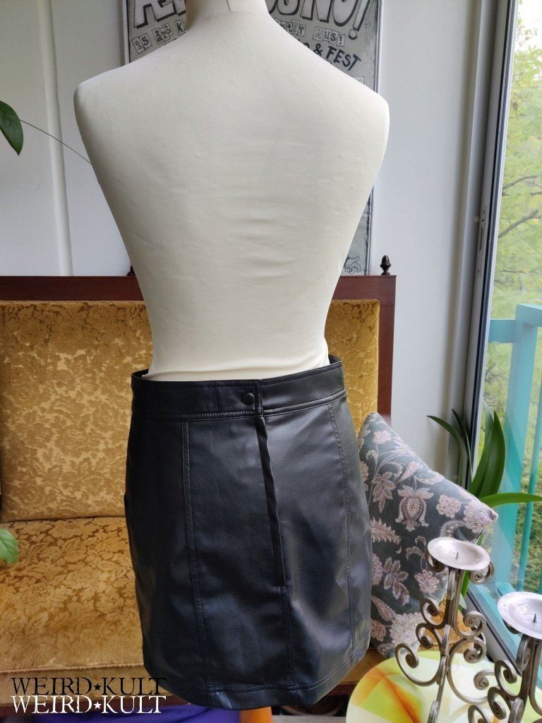 Fake Leather Skirt With Pockets